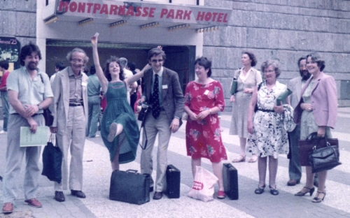 Participants at the Montparnasse Park Hotel. Includes a man whose name is unknown, Tadeusz Natanson, Amelia Oldfield, Tony Wigram, Helen Odell-Miller, Ruth Bright; Margaret Danielle (in back), Auriel Warwicks husband, Auriel Warwick
