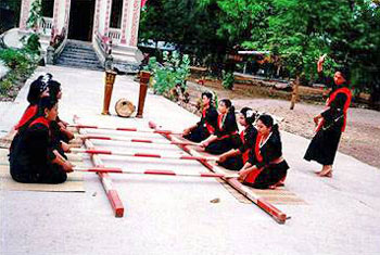 The Saak Dance of Saek