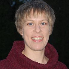 Photo of the author Julia Fent